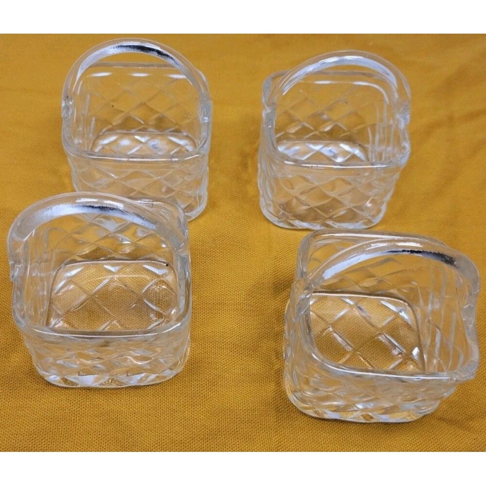 Vintage SMALL PRESSED CLEAR GLASS BASKETS 621 Diamond PATTERN Lot of 4 Boxed